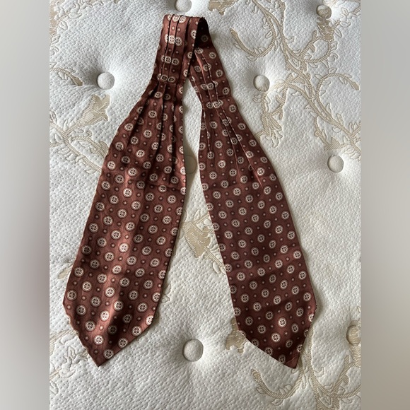 Other - Vintage 100% Silk Tie (Unisex)
